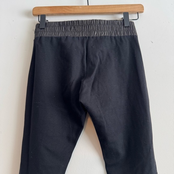 Monrow front panel shimmer leggings size small - Picture 9 of 12